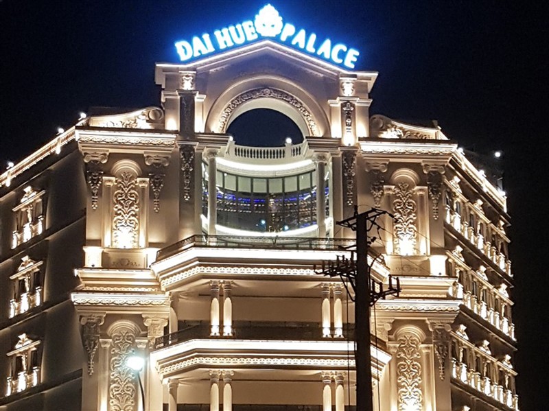 Nhà hàng, Tiệc cưới & Karaoke Đại Huệ Palace