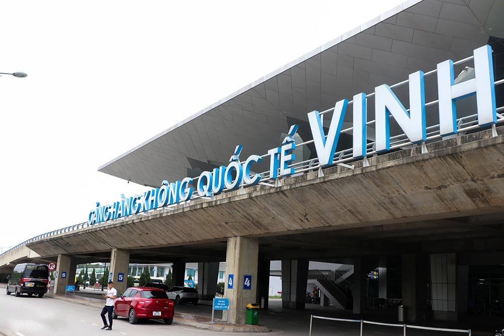 Khách hàng mua vé Vietnam Airlines sẽ được hoàn vé hoặc đổi hành trình miễn phí trong thời gian sân bay Vinh đóng cửa