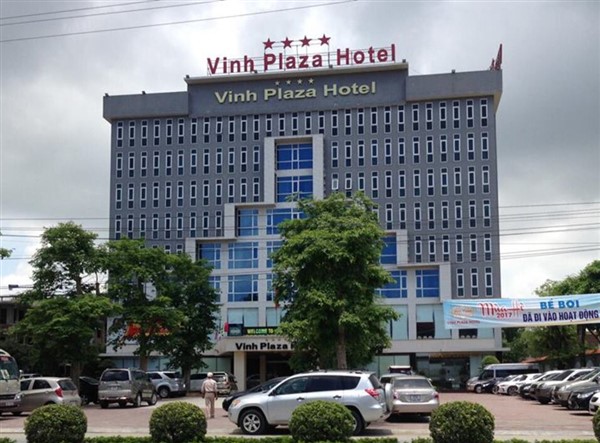 Khách sạn Vinh Plaza